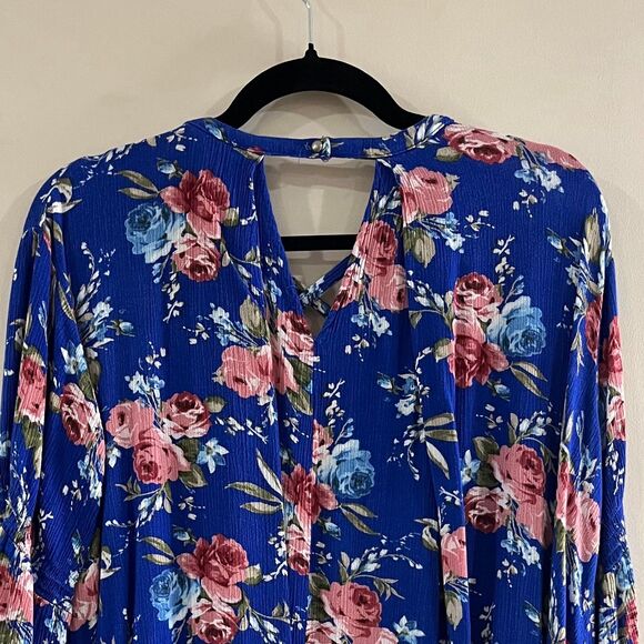 Umgee Blue Floral Bell Sleeve Flowy Tunic Mini Dress size Medium - Picture 4 of 6
